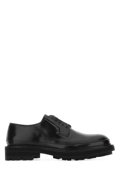 Alexander Mcqueen Chunky Leather Lace In Black