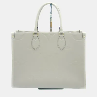 Pre-owned Louis Vuitton White Leather Small Onthego Tote