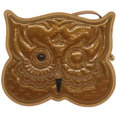 Pre-owned Louis Vuitton Conte De Fées Camel Patent Leather Clutch Bag ()