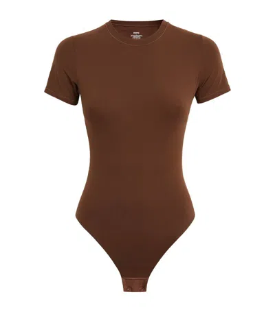 Skims Fits Everybody T-shirt Bodysuit In Brown