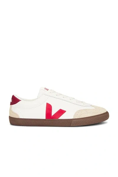 Veja Volley In Red