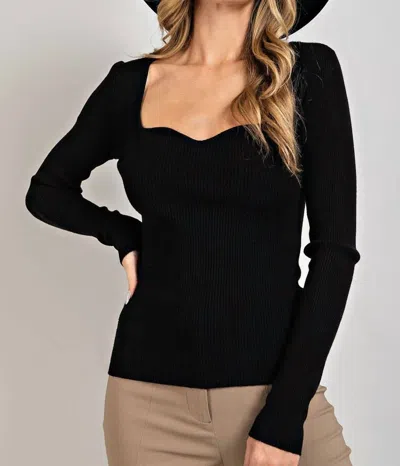 Eesome Sweetheart Ribbed Knit Fitted Sweater In Black