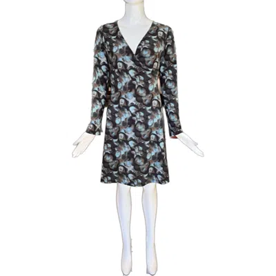 Viereck Long Sleeve Microfiber Dress With Cross-over V-neckline In Quote Print In Multi