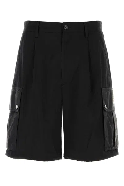 Moncler Button Detailed Logo Patch Shorts In Black