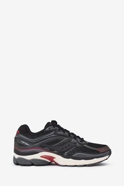 Saucony Trainers In Black