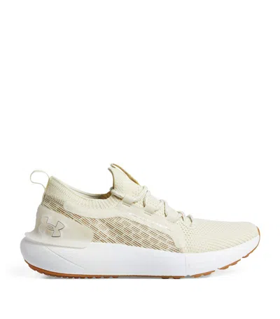 Under Armour Hovr Phantom 3 Running Trainers In Ivory