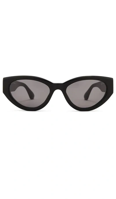Chimi 06 Sunglasses In Black