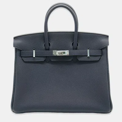 Pre-owned Hermes Bleu Nuit Togo Birkin 25 Phw Handbag In Navy Blue