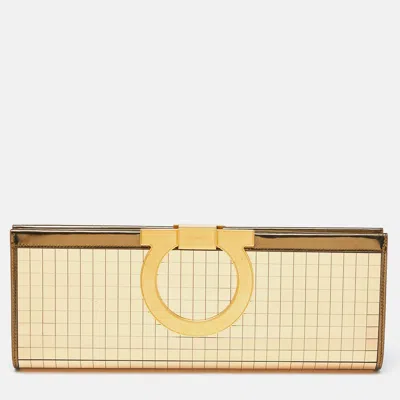 Pre-owned Ferragamo Gold Acrylic And Leather Musa Gancini Clutch
