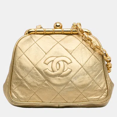 Pre-owned Chanel Gold Cc Lambskin Kiss Lock Frame Bag
