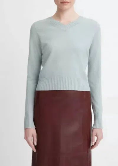 Vince Cropped V Neck Sweater In Sea Mist In Blue