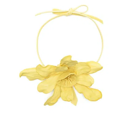 Del Core Floral Leather Choker In Yellow