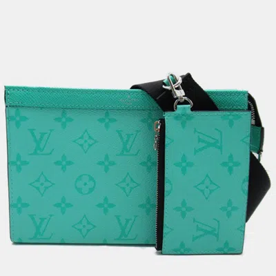 Pre-owned Louis Vuitton Green Leather Monogram Taiga Gaston Wearable Wallet