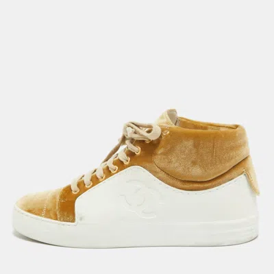 Pre-owned Chanel Gold/white Velvet And Rubber Cc High Top Sneakers Size 36