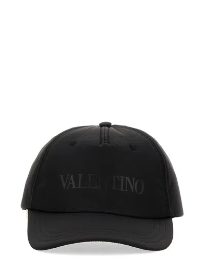 Valentino Garavani Hat With Logo In Black