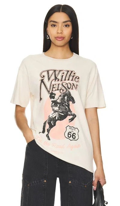 Daydreamer Willie Nelson Route 66 Weekend Tee Sand In 沙色