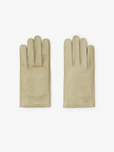 Burberry Equestrian Knight-motif Leather Gloves In Hunter