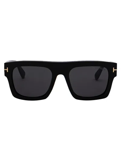 Tom Ford Ft0711 Sunglasses In 01a Nero Lucido / Fumo