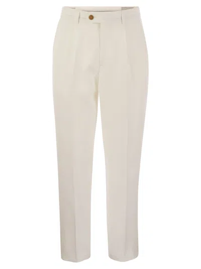 Brunello Cucinelli Leisure Fit Linen Trousers With Darts In Cream
