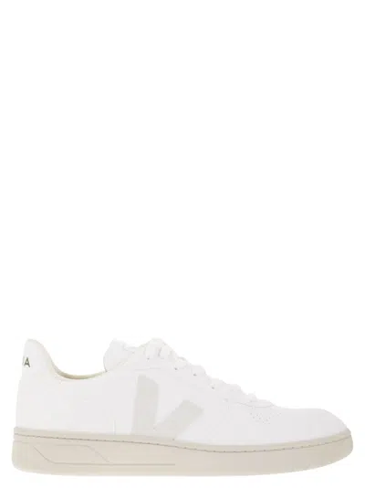 Veja Leather Trainers With Logo In White