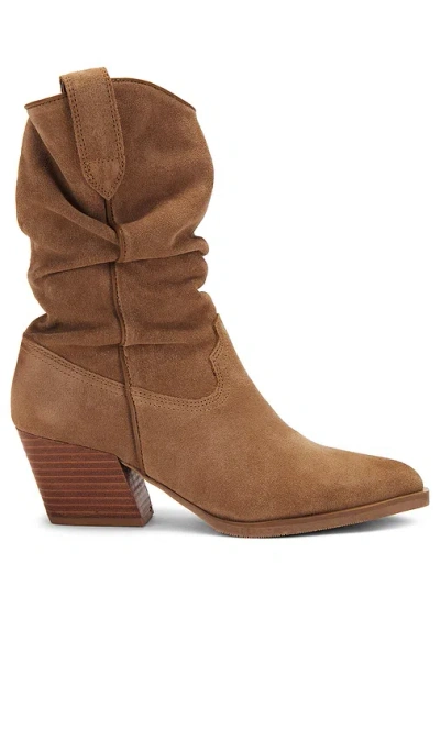 Steve Madden Taos Boot In Taupe
