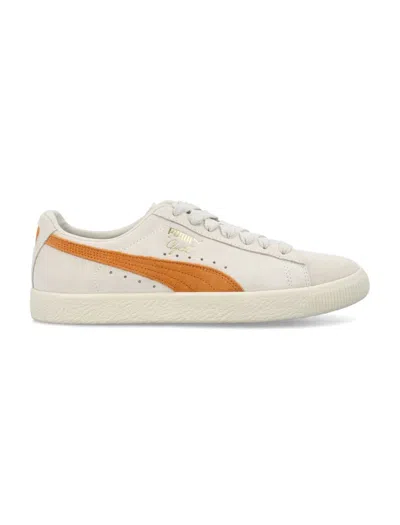 Puma Clyde Og Sneakers In Frosted Ivory Clementine