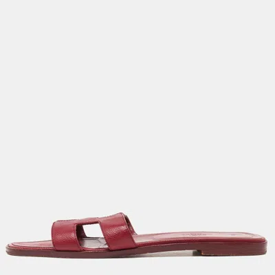 Pre-owned Hermes Red Leather Oran Flat Sandals Size 39