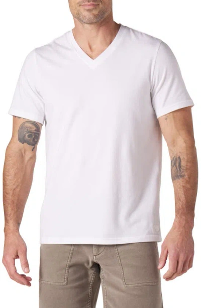 The Normal Brand Active Puremeso V-neck T-shirt In White