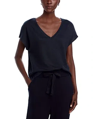 Majestic V-neck Short-sleeve Stretch Linen T-shirt In Noir
