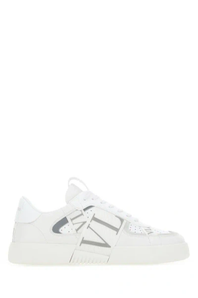 Valentino Garavani Woman White Leather Vl7n Sneakers