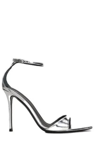 Giuseppe Zanotti Intriigo 90mm Metallic-effect Sandals In Silver