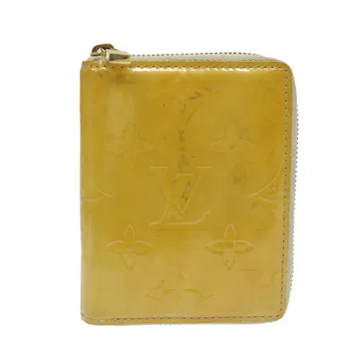 Pre-owned Louis Vuitton Vénus Beige Patent Leather Wallet  ()