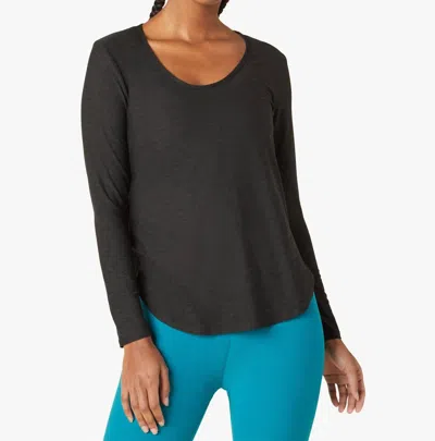 Beyond Yoga Featherweight Scooped Long Sleeve Pullover In Darkest Night In Black
