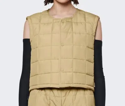 Rains Liner W Vest In Sand In Yellow