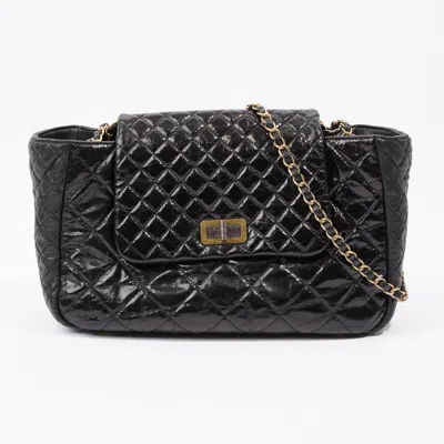 Pre-owned Chanel Accordian Reissue Patent Leather Shoulder Bag In Black