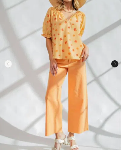 Easel Blossom Top In Orange In Yellow