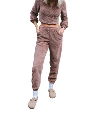 Sadie & Sage Mind Your Plush Joggers In Light Brown In Pink