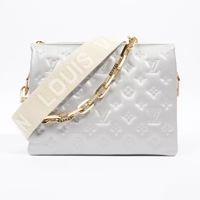 Pre-owned Louis Vuitton Coussin Silver Lambskin Leather Shoulder Bag In Gold