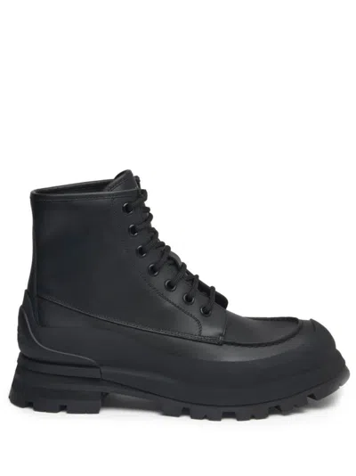 Alexander Mcqueen Wander Leather Lace-up Boots In Black