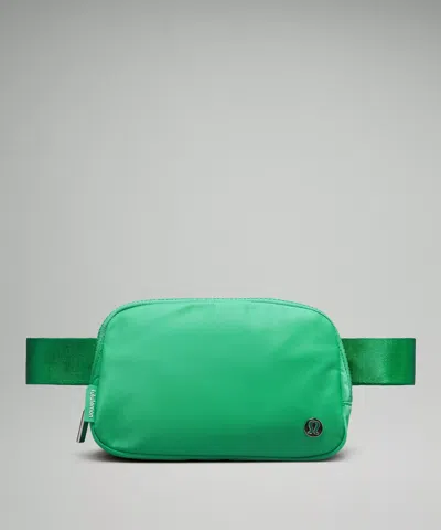 Lululemon Everywhere Belt Bag 1l In Green
