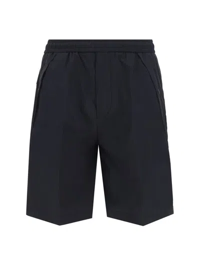 Moncler Logo Patch Elastic Waistband Shorts In Black