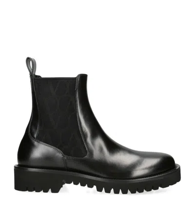 Valentino Garavani Leather Beatle Chelsea Boots In Black
