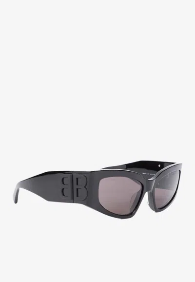 Balenciaga Bossy Cat-eye Sunglasses In Black