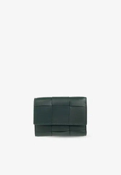 Bottega Veneta Cassette Tri-fold Zip Leather Wallet In Emerald Green