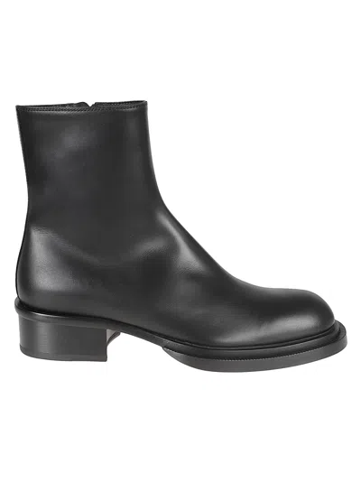 Alexander Mcqueen Block Heel Zipped Ankle Boots In Black
