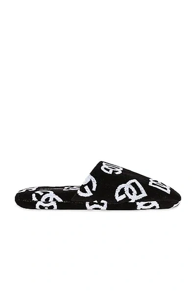 Dolce & Gabbana Casa All-over Dg Logo Slippers In Black