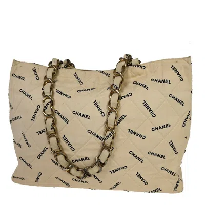 Pre-owned Chanel Logo Cc Canvas Shoulder Bag () In Beige