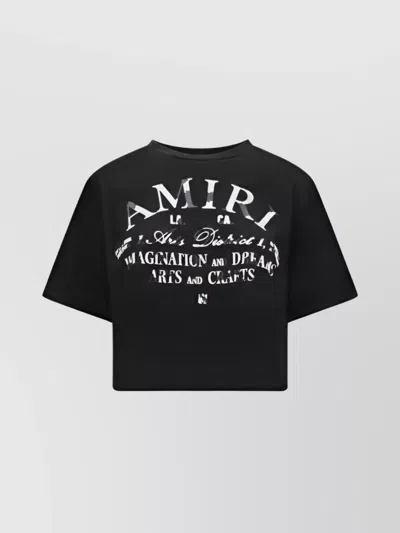 Amiri Distressed Logo Arts District-print Short-sleeve Crop T-shirt In Negro