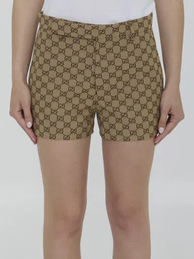 Gucci Gg Canvas Shorts In Beige