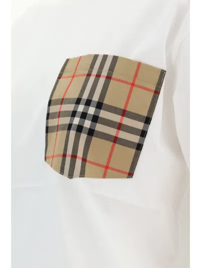 Burberry Check Pocket Detail T-shirt In White